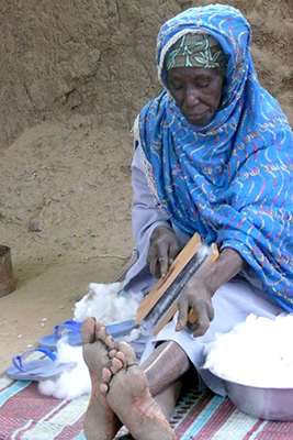 Carding the cotton